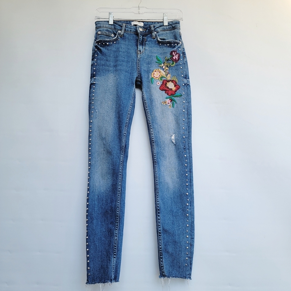Zara Distressed Embroidered Studded Skinny Jeans Size 4 Floral Boho Rock N Roll - Picture 16 of 16